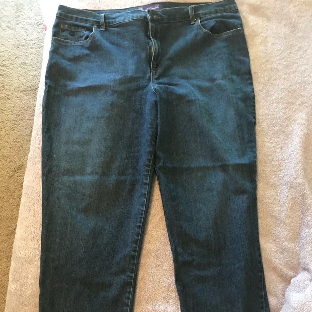 Gloria Vanderbilt jeans with stretch material